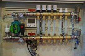 銅制、不銹鋼、塑料分水器中，哪種壽命最長?